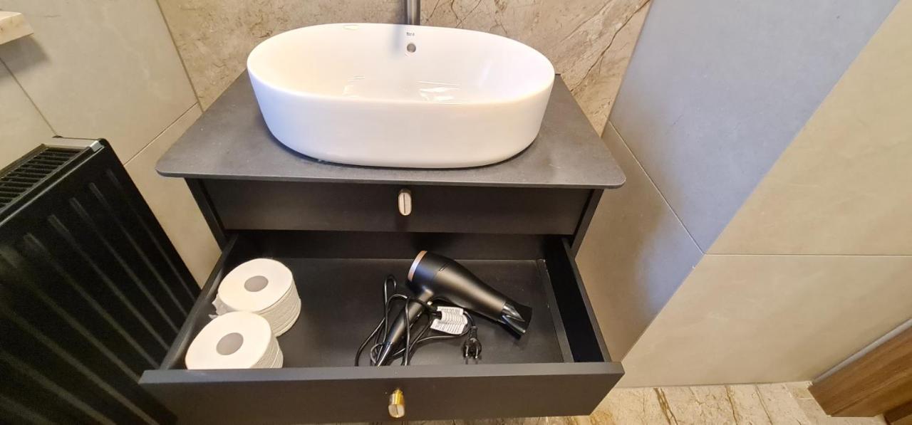Entu Apartamenty Odrzanska Breslavia Exterior foto