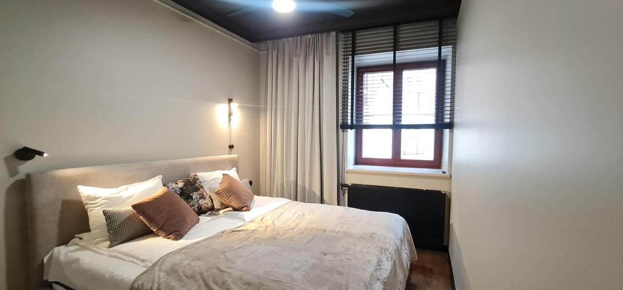 Entu Apartamenty Odrzanska Breslavia Exterior foto